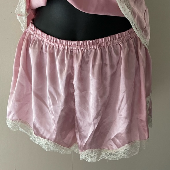 La Vie En Rose 🌹 Pink Satin Lace Trim 2pc Cami Short Set - Picture 2 of 15